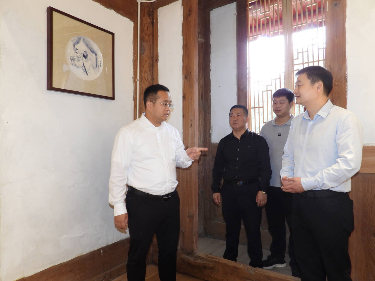县长方俊钦到春美乡,大铭乡调研深化拓展"三争"行动及开展"提标增效"