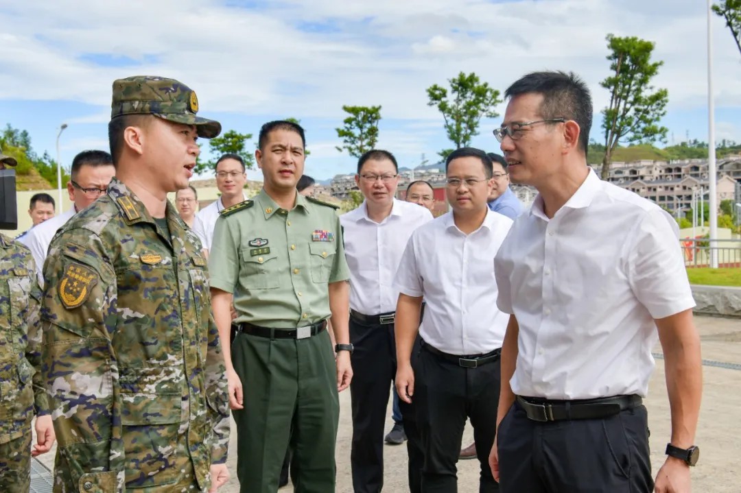 县领导走访慰问驻德部队及消防救援大队_视频新闻_德化县人民政府