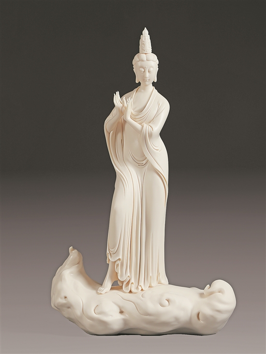 德化当代瓷雕入藏中国美术馆